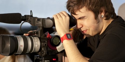 Simultaneïtat en Disseny i Producció de Videojocs i Mitjans Audiovisuals