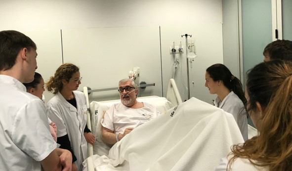 Una classe al labotatori del centre de simulació en salut