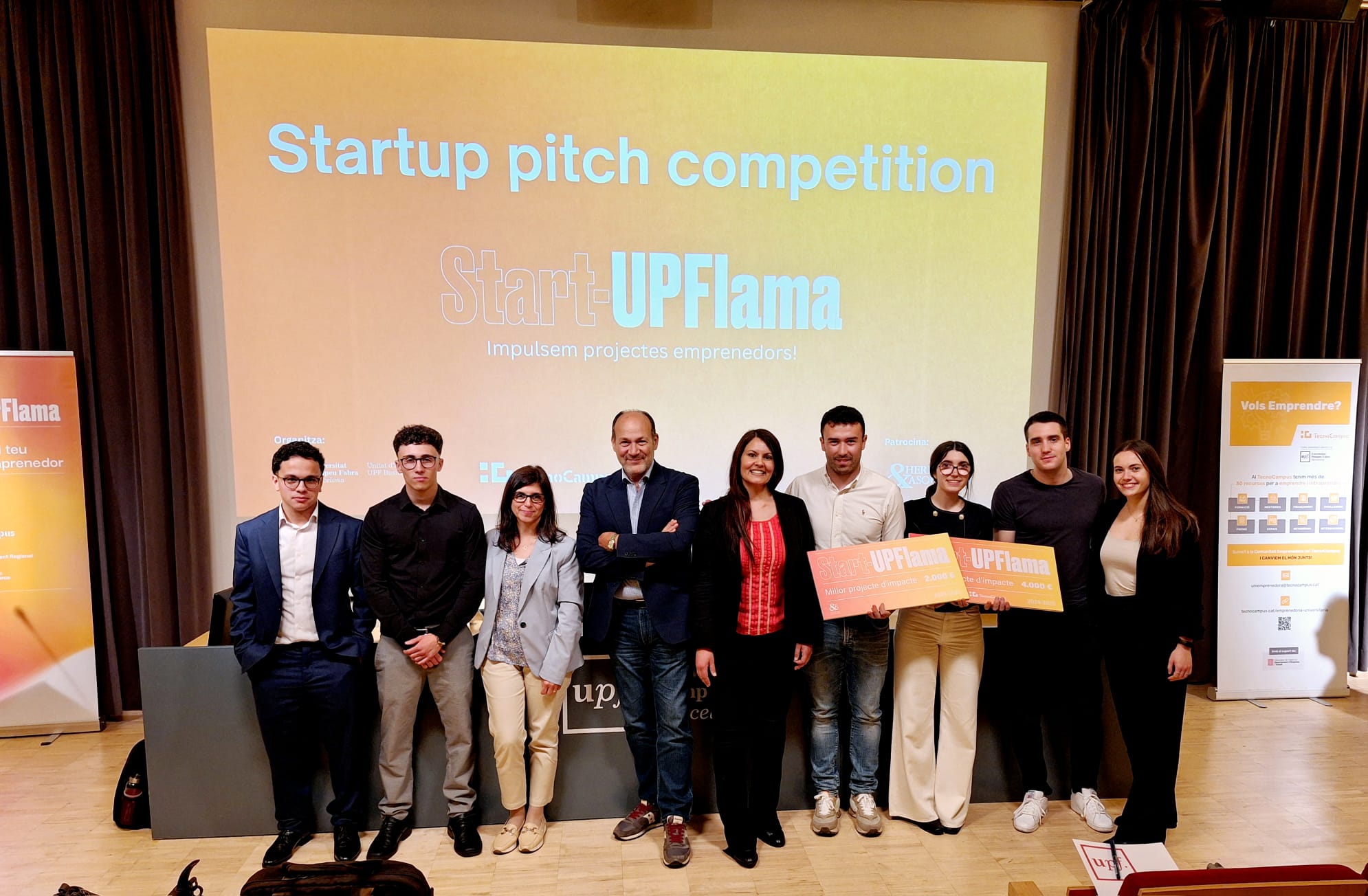 Participants a la fase final de start up flama
