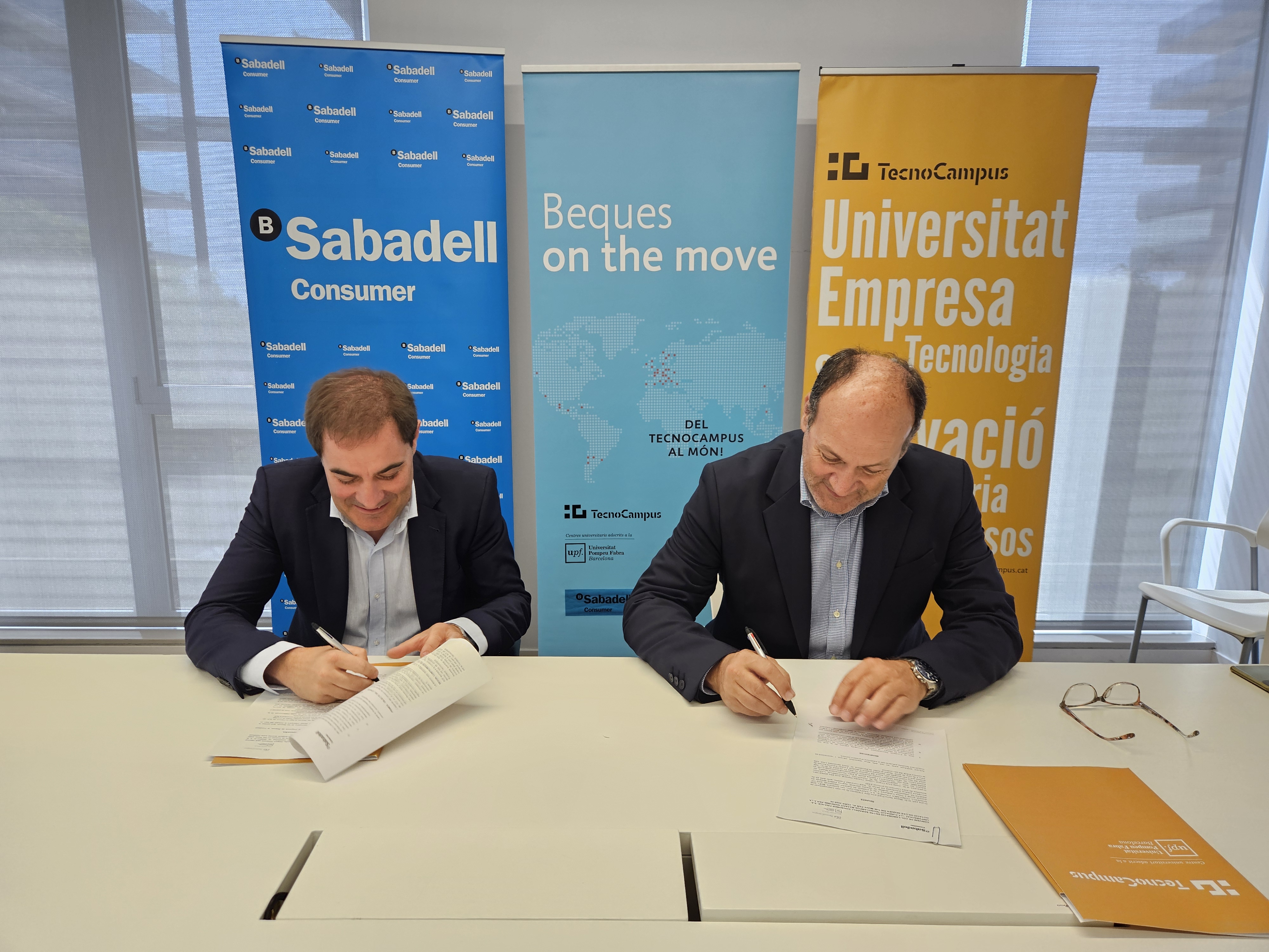signatura de conveni beques on the move 2025