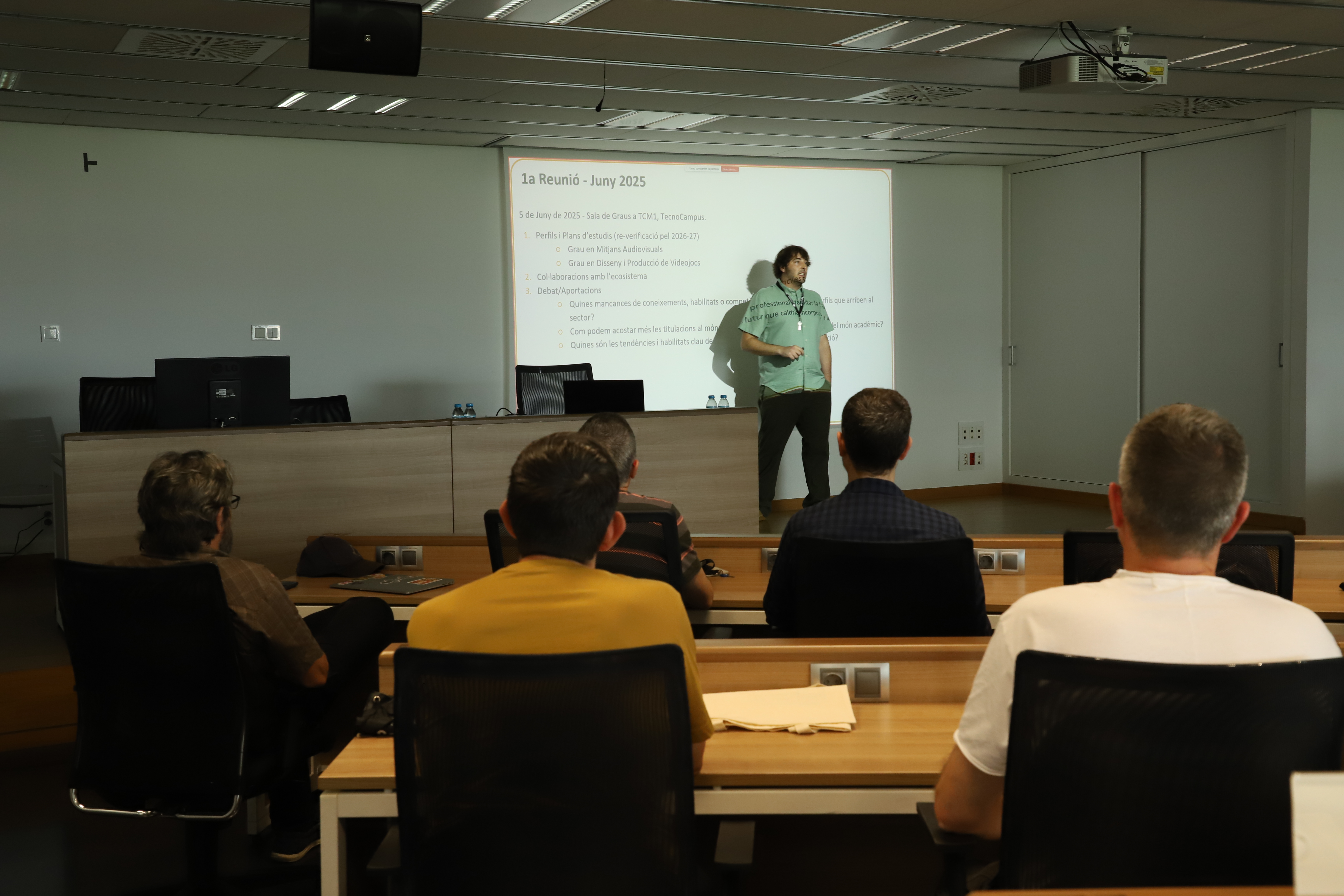 Primera reunió del consell assessor del departament d'indústries culturals