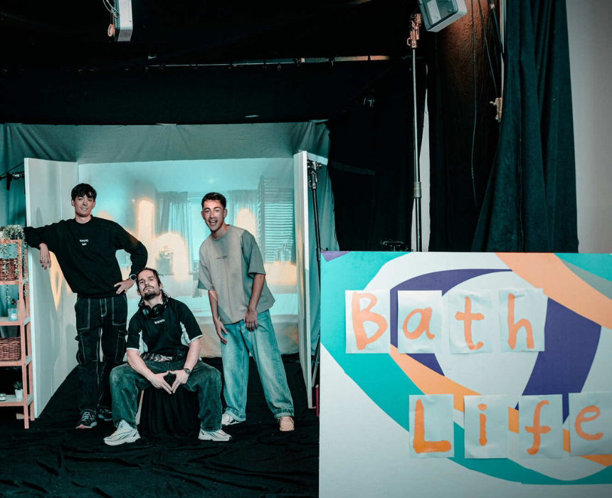 és Bath Life d'Adrián Carro, Kilian Visanzay, Marco Berrocal, Juan Mayorga i Marc Ruiz