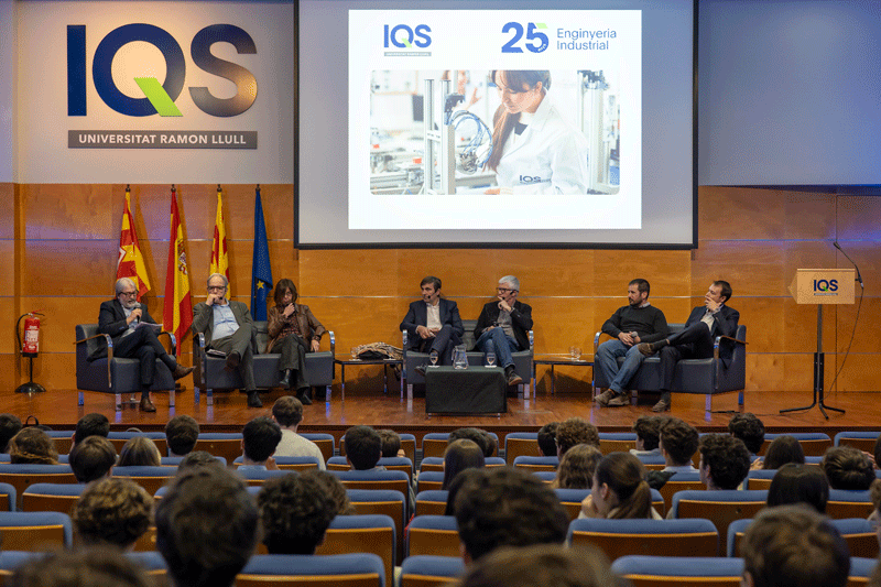 La Professora Virginia Espinosa participa a la taula rodona titulada  “Mirades creuades sobre l’Enginyeria: experiència, lideratge i futur”, a l’IQS School od Enginyering. 