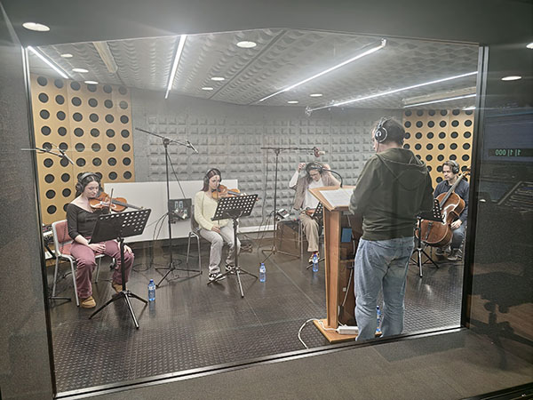 Procés de gravació de la música institucional del TecnoCampus